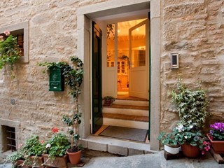 Casa Semi Indipendente in Vendita a Cortona, zona Centro storico, 450'000&euro;, 120 m²