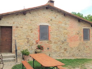 Casa Semi Indipendente in Vendita a Castiglione d'Orcia, zona Poggio Rosa, 325'000€, 120 m², arredato