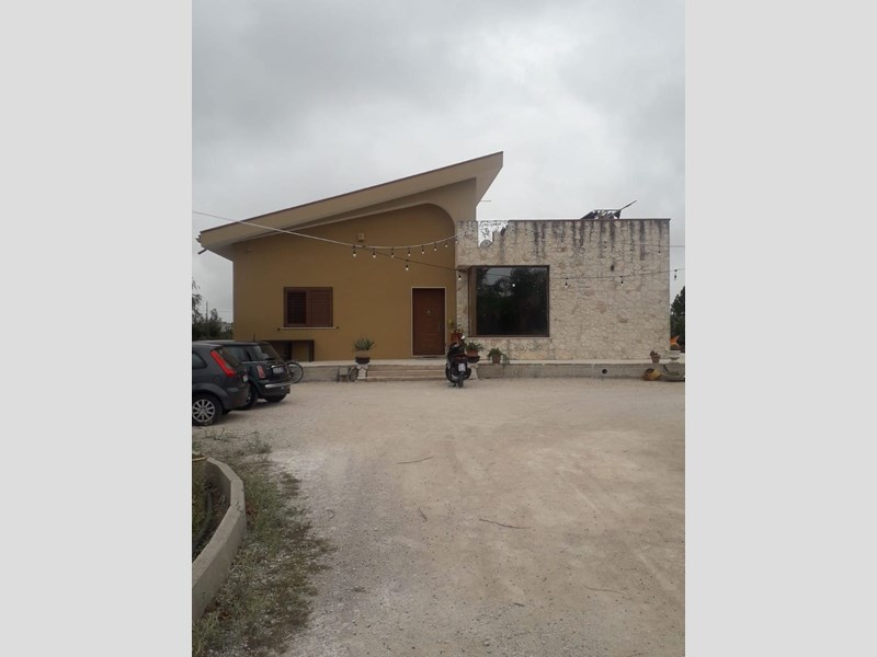 Villa in Vendita a Fragagnano, 300'000€, 160 m²