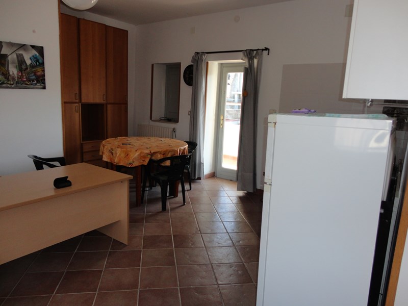 Monolocale in Affitto a Calvanico, zona Mezzina, 230€, 45 m², arredato