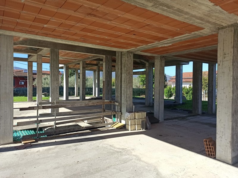 Capannone in Vendita a Castelnuovo Magra, 9'999'999€, 650 m²