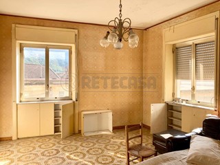 Casa Semi Indipendente in Vendita a Castel San Giorgio, 35'000€, 110 m², con Box