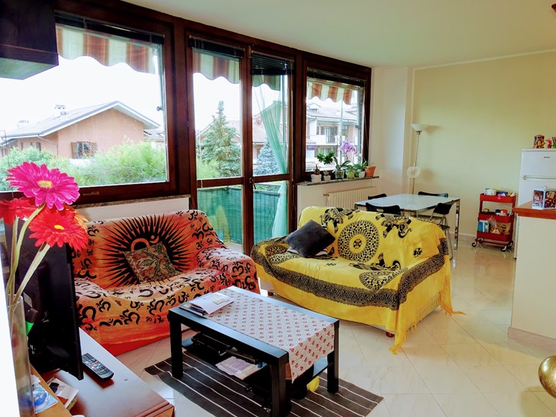 Trilocale in Vendita a Rivalta di Torino, zona centro, 102'000€, 70 m², arredato