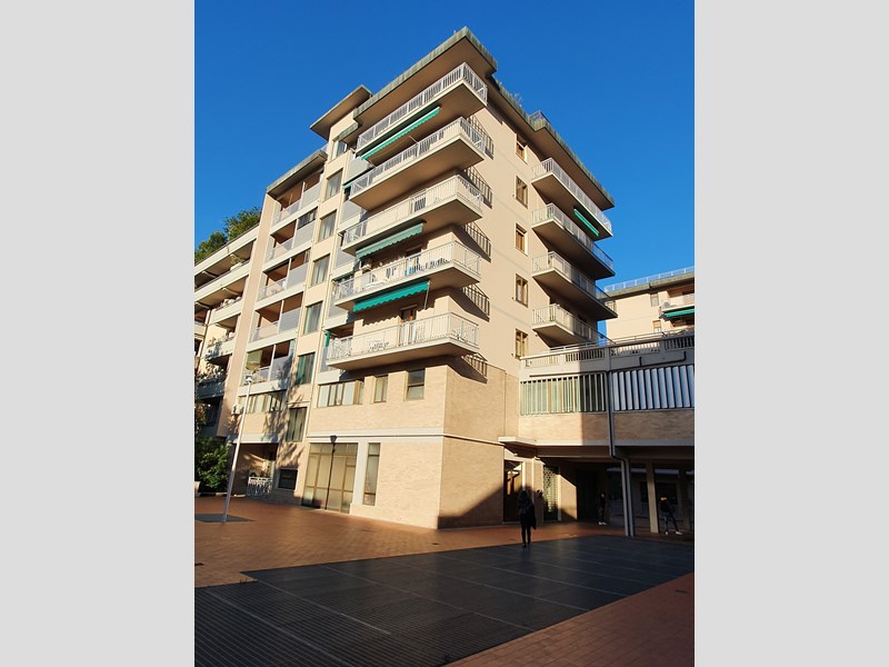 Appartamento in Vendita a Prato, zona Montegrappa/Centro, 240'000€, 150 m²