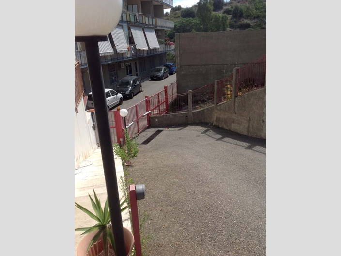 Casa Semi Indipendente in Affitto a Messina, 450€, 70 m², arredato, con Box