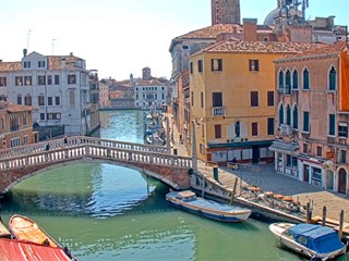 Attico in Affitto a Venezia, zona Cannaregio, 650€, 65 m², arredato