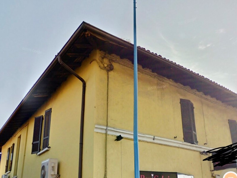 Trilocale in Vendita a Brescia, zona Via Bettole, 70'800€, 103 m²