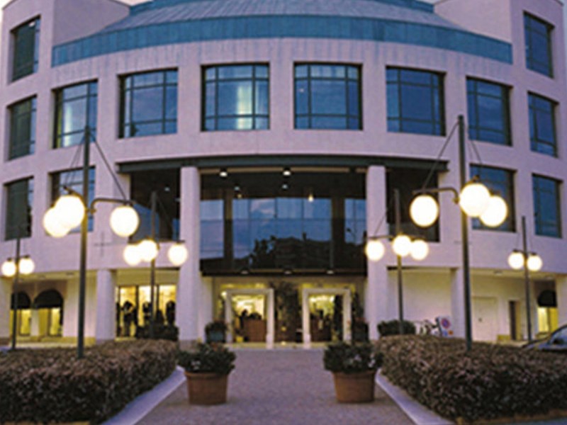 Attività commerciale in Vendita a Brescia, zona Via Cefalonia, 9'220'000€