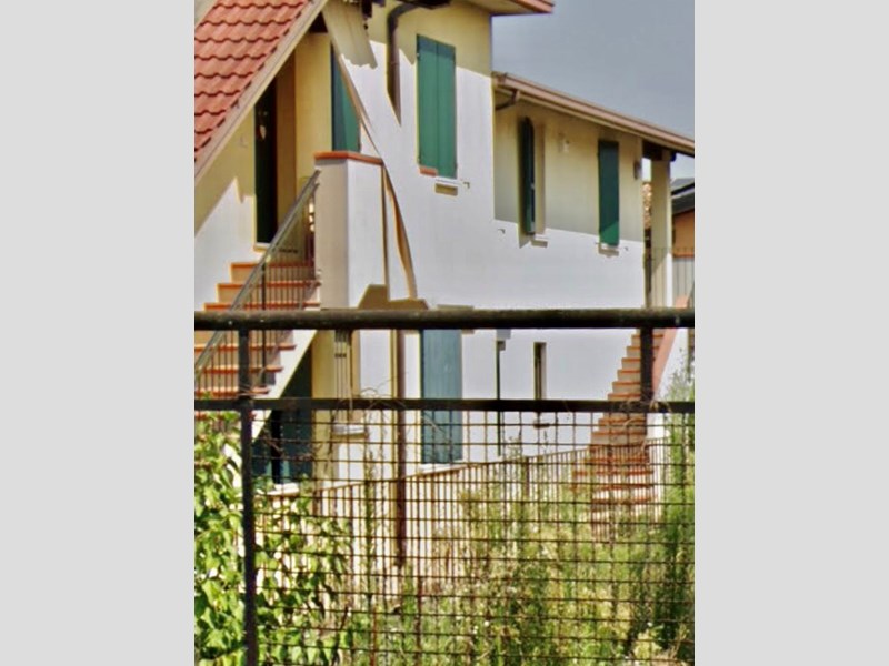 Appartamento in Vendita a Orzinuovi, zona Via Vecchia, 123'000€, 241 m²