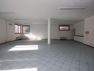 Ufficio in Affitto a Siena, 1'800€, 200 m²