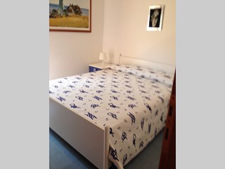 Villetta a schiera in Affitto a Pomezia, zona centro, 1'000€, 120 m², arredato