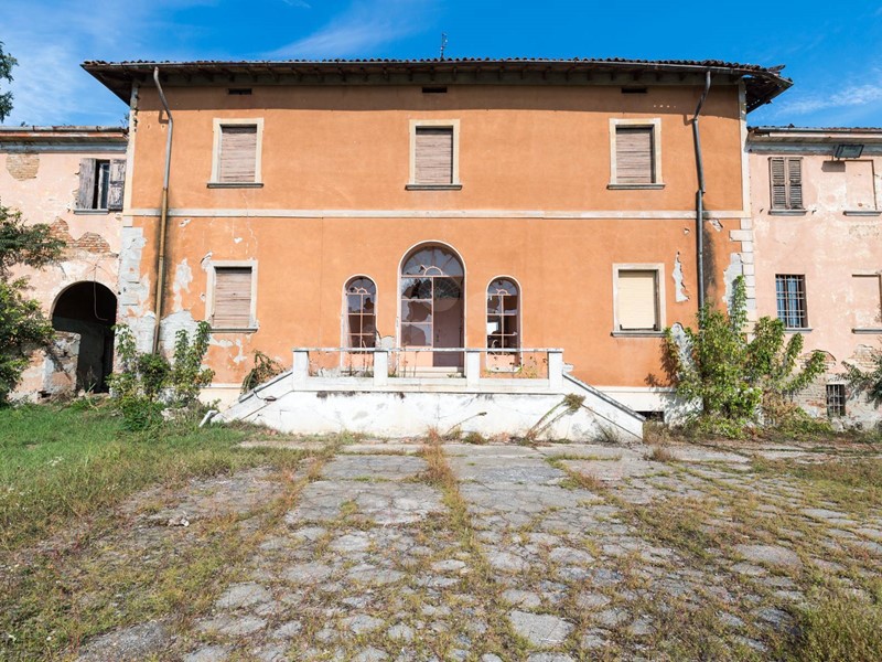 Rustico in Vendita a Cremona, 920'000€, 15000 m²