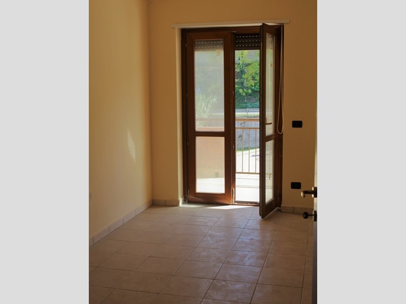 Quadrilocale in Vendita a San Vito Chietino, 120'000€, 85 m²