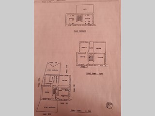 Rustico in Vendita a Valdagno, zona Collinare, 45'000€, 250 m²