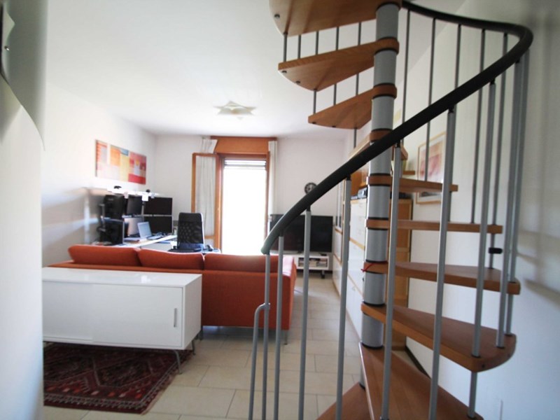 Trilocale in Vendita a Montemarciano, zona Marina di Montemarciano, 120'000€, 90 m², con Box