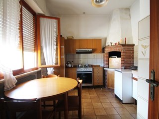 Trilocale in Vendita a Senigallia, zona Marzocca, 130'000€, 80 m²