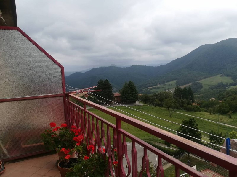 Appartamento in Affitto a Castel d'Aiano, zona Rocca di Roffeno, 300€, 75 m², arredato