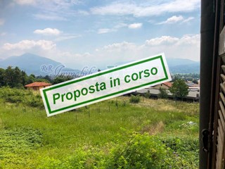 Casa Indipendente in Vendita a Albavilla, zona Via Manzoni , 115'000€, 180+90