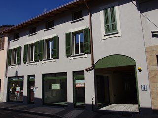 Attico in Vendita a Magenta, zona VIA IV GIUGNO 54, 182'000€, 100 m²