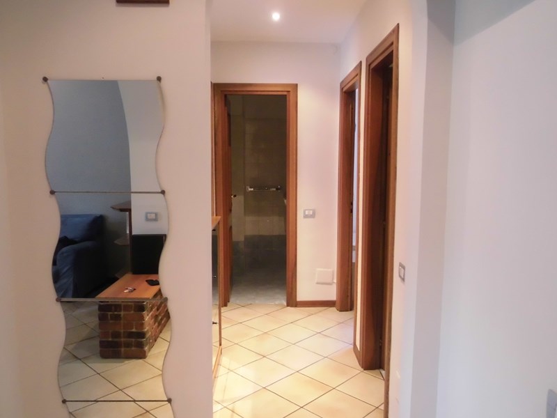 Trilocale in Affitto a Milano, zona 9 - AFFORI, 850€, 76 m², arredato