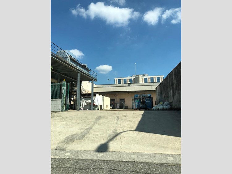 Magazzino in Vendita a Brescia, 270'000€
