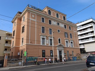 Appartamento in Vendita a Cagliari, zona san benedetto, 205'000&euro;