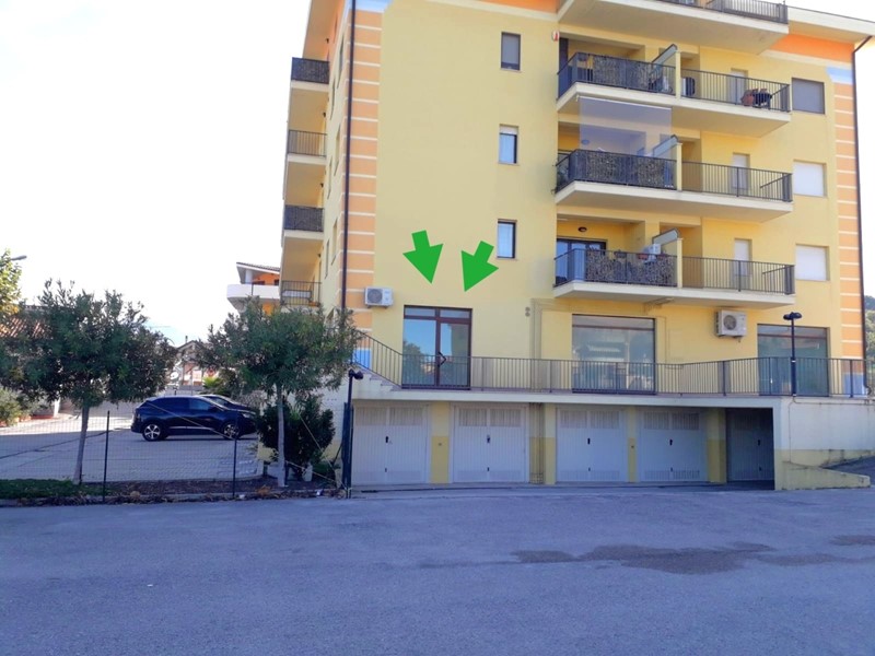 Immobile commerciale in Affitto a Altino, 250&euro;, 35 m²