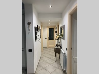 Trilocale in Vendita a Tivoli, zona Piagge, 150'000€, 87 m², arredato