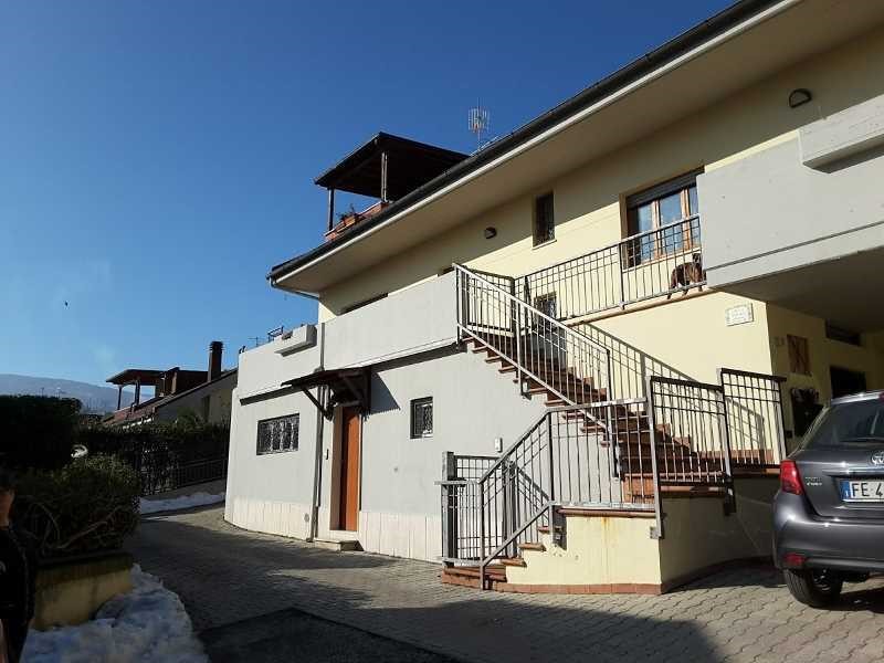 Casa Indipendente in Vendita a Ascoli Piceno, 450'000€, 360 m², con Box