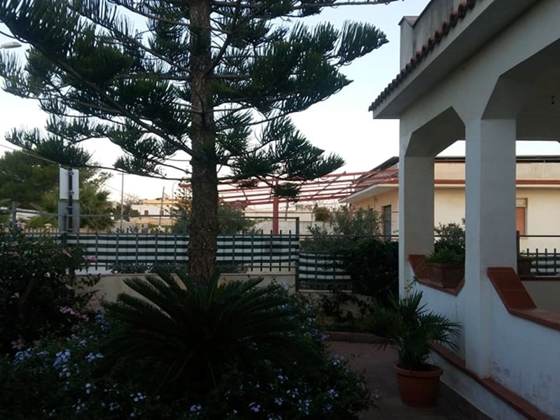Casa Indipendente in Vendita a Castelvetrano, zona Triscina Mare, 125'000&euro;, 120 m², con Box