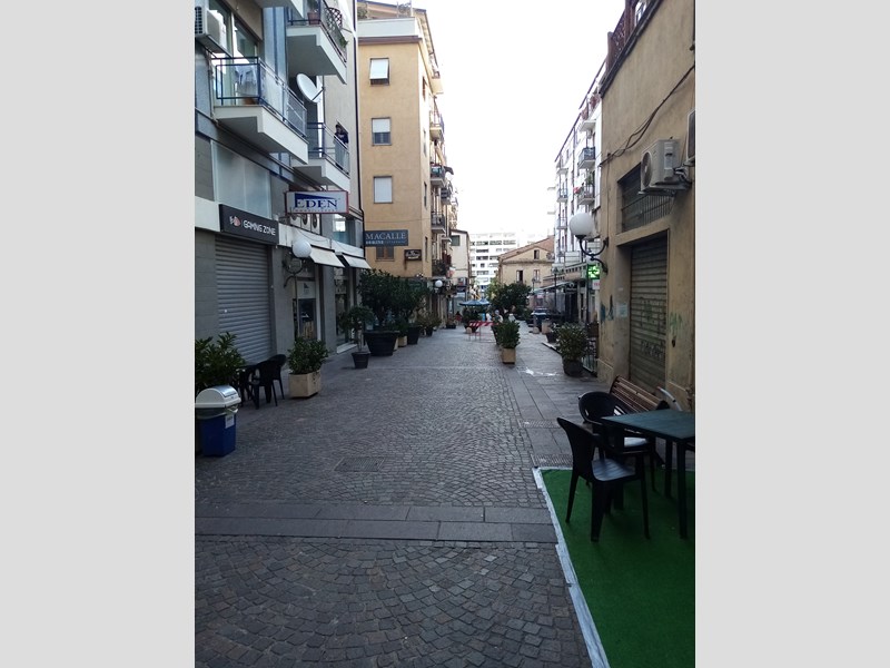 Appartamento in Affitto a Cosenza, zona Via Macalle,12, 350€, 65 m²