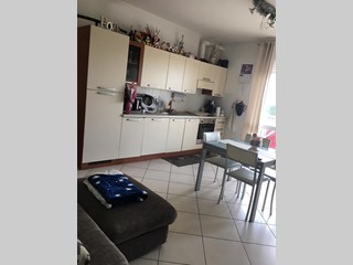 Bilocale in Vendita a Ravenna, zona San Giuseppe , 135'000€, 75 incluso box, arredato