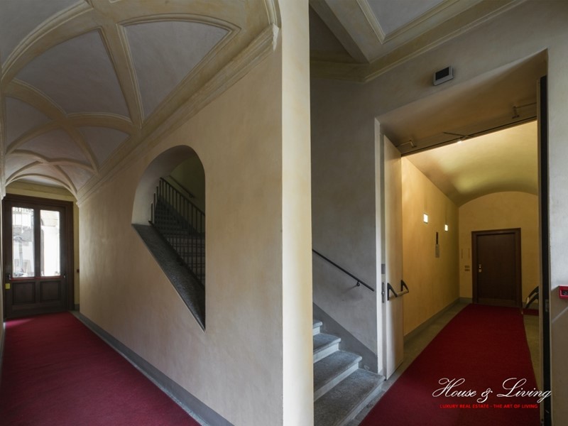 Appartamento in Affitto a Torino, 1'950€, 180 m²