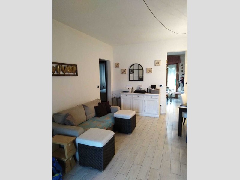 Quadrilocale in Vendita a Aulla, zona albiano magra, 160'000€, 80 m², con Box