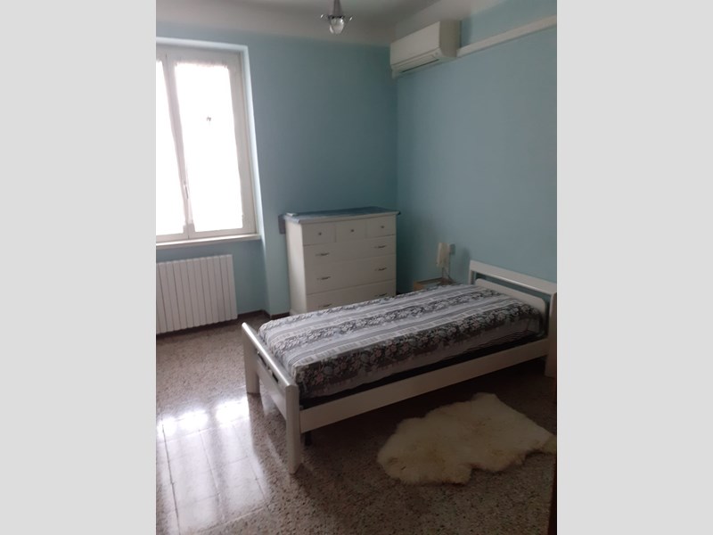 Stanza in Affitto a Segrate, 400€, 50 m², arredato