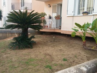 Appartamento in Vendita a Castelvetrano, zona residenziale, 125'000&euro;, 130 m², con Box