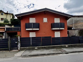 Appartamento in Vendita a Padenghe sul Garda, zona Via VIGHENZI , 206'025€, 131 m²