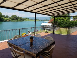 Casa Semi Indipendente in Vendita a Ameglia, 180 m²