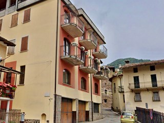 Appartamento in Vendita a Pezzaze, zona Ospedale, 44'296€, 95 m²