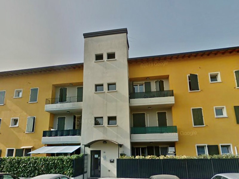 Appartamento in Vendita a Montichiari, zona Via Pirandello, 70'275€, 85 m², con Box