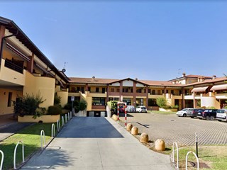 Negozio in Vendita a Bagnolo Mella, zona Via Aldo Moro, 89'353€, 146 m²