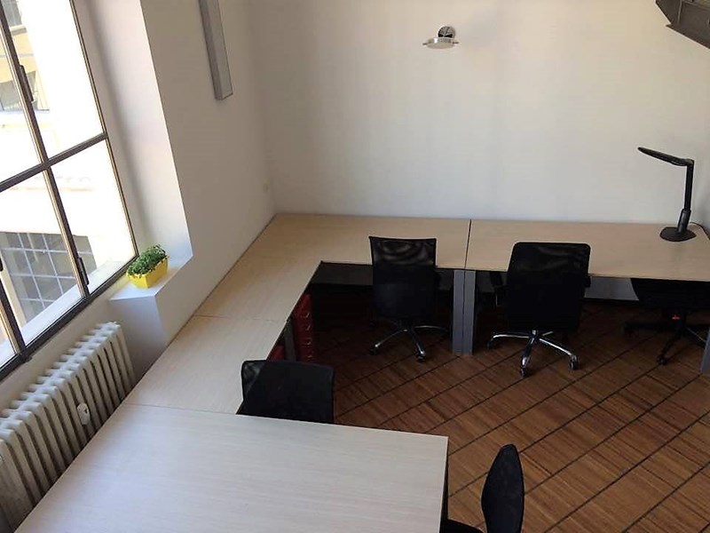 Ufficio in Affitto a Milano, zona Centro, 300€, 80 m², arredato