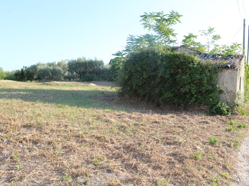 Terreno industriale in Vendita a Lanciano, 50'000€, 1500 m²