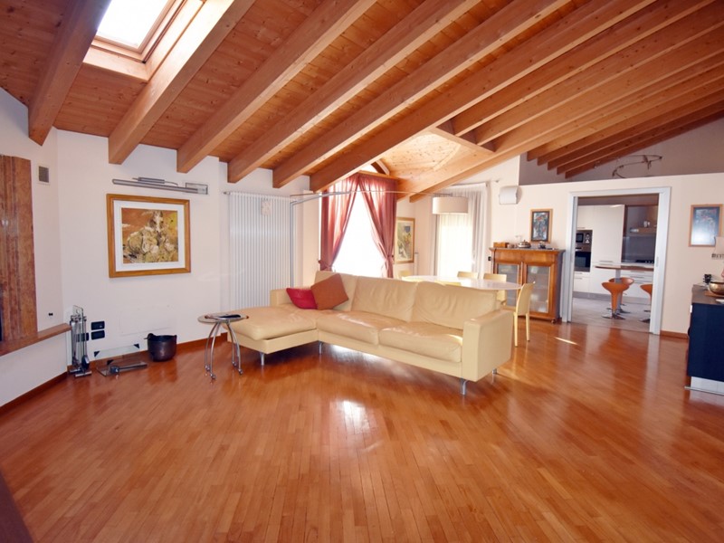 Appartamento in Vendita a Arzignano, 530'000€, 129 m², con Box