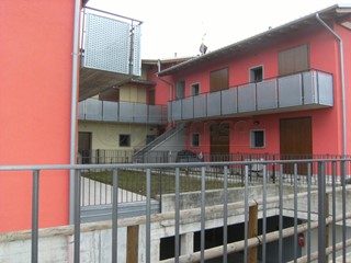 Trilocale in Vendita a Calcinate, 200'000€, 90 m², con Box