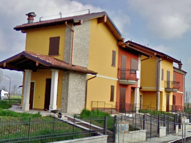 Appartamento in Vendita a Pompiano, zona Via Tomasoni, 91'775€, 165 m², con Box