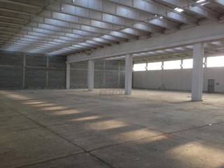 Capannone in Affitto a Capannori, zona Est, 8'500€, 2000 m²