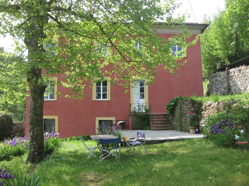 Casa di corte in Vendita a Pietrasanta, 790'000€, 340 m²