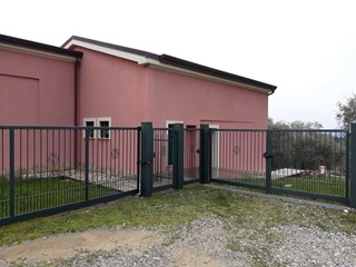 Casa Semi Indipendente in Vendita a Sarzana, zona Santa Caterina, 250'000&euro;, 143 m²