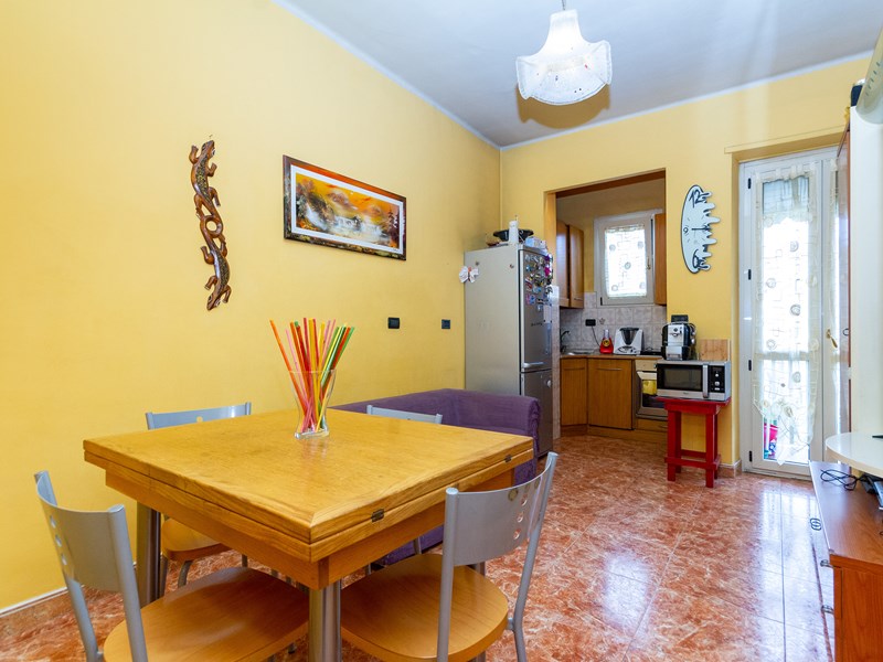 Bilocale in Vendita a Torino, zona nizza millefonti, 75'000€, 66 m²